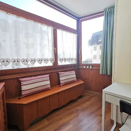 Hostdomus - Bow Window * Sestriere